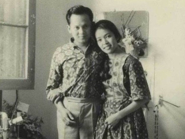 Deskripsi foto